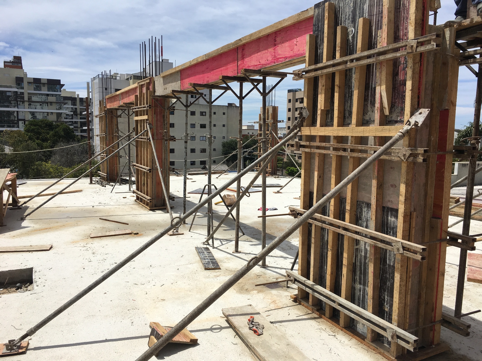 Travamento de Pilares e Vigas